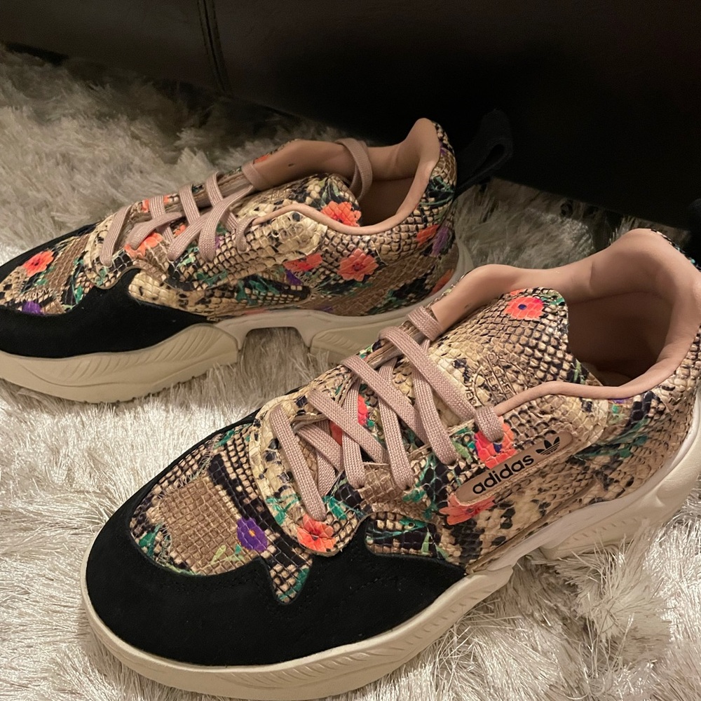 Adidas brand new size 7.5